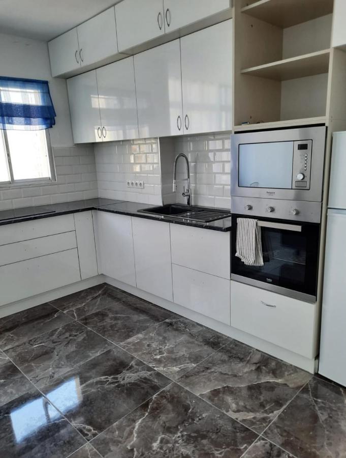 Rio Mesa Studio: Torremolinos Vacation Rental Exterior photo
